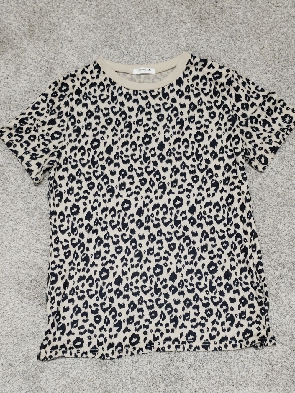 Women's Short Sleeve Leopard-Print Tee - Cream/Black